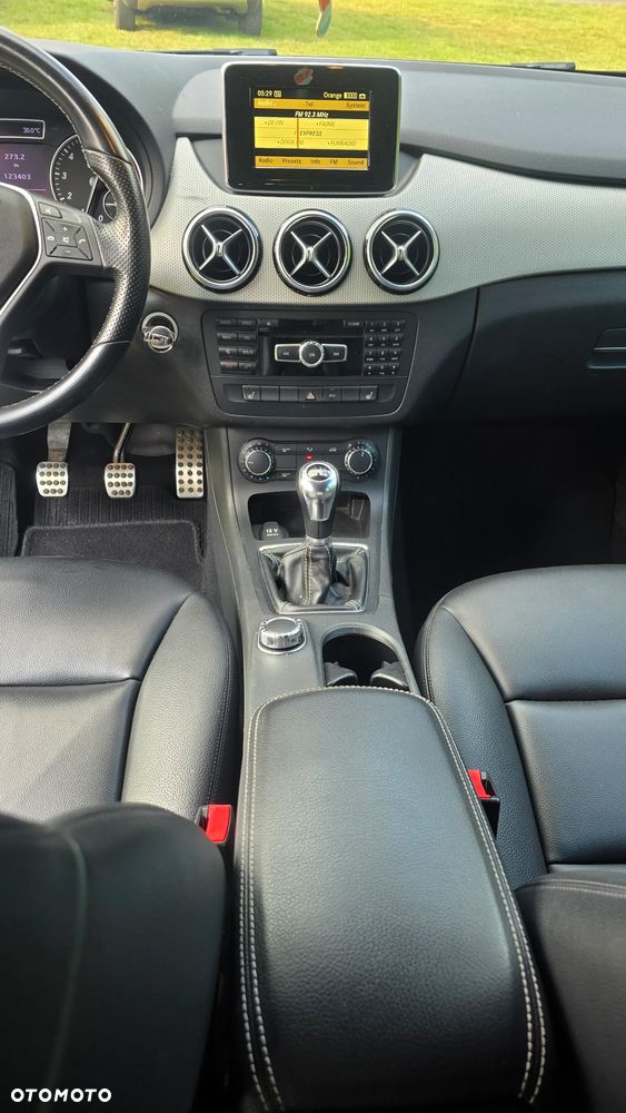 Mercedes-Benz Klasa B 180 BlueEFFICIENCY Edition 1 - 5