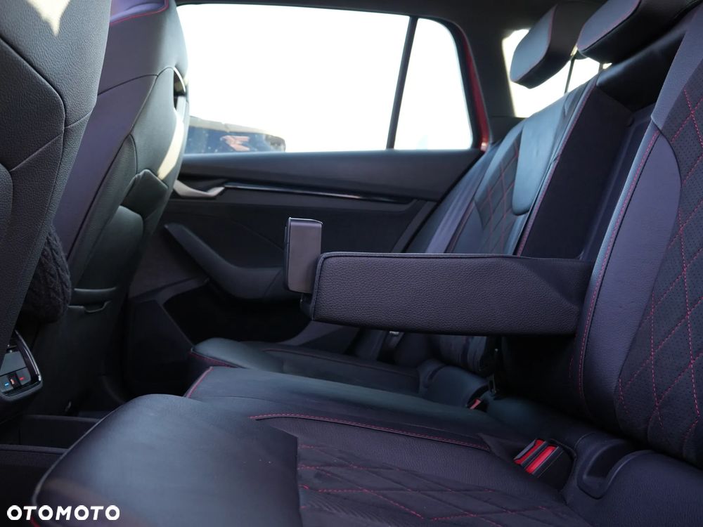 Skoda Octavia 2.0 TSI RS DSG - 33