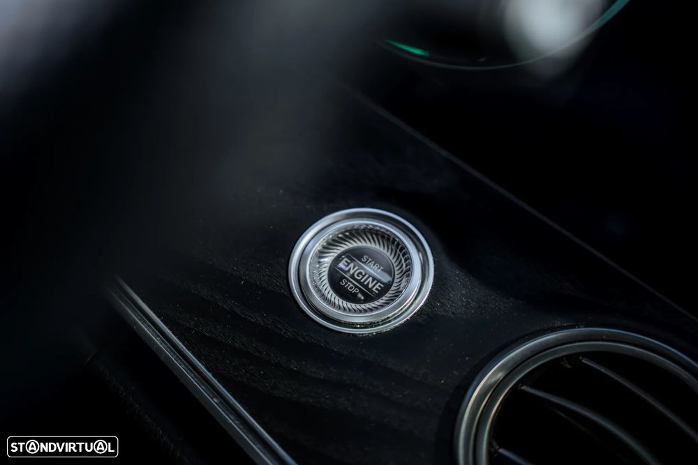 Mercedes-Benz E 300 de AMG Line - 48