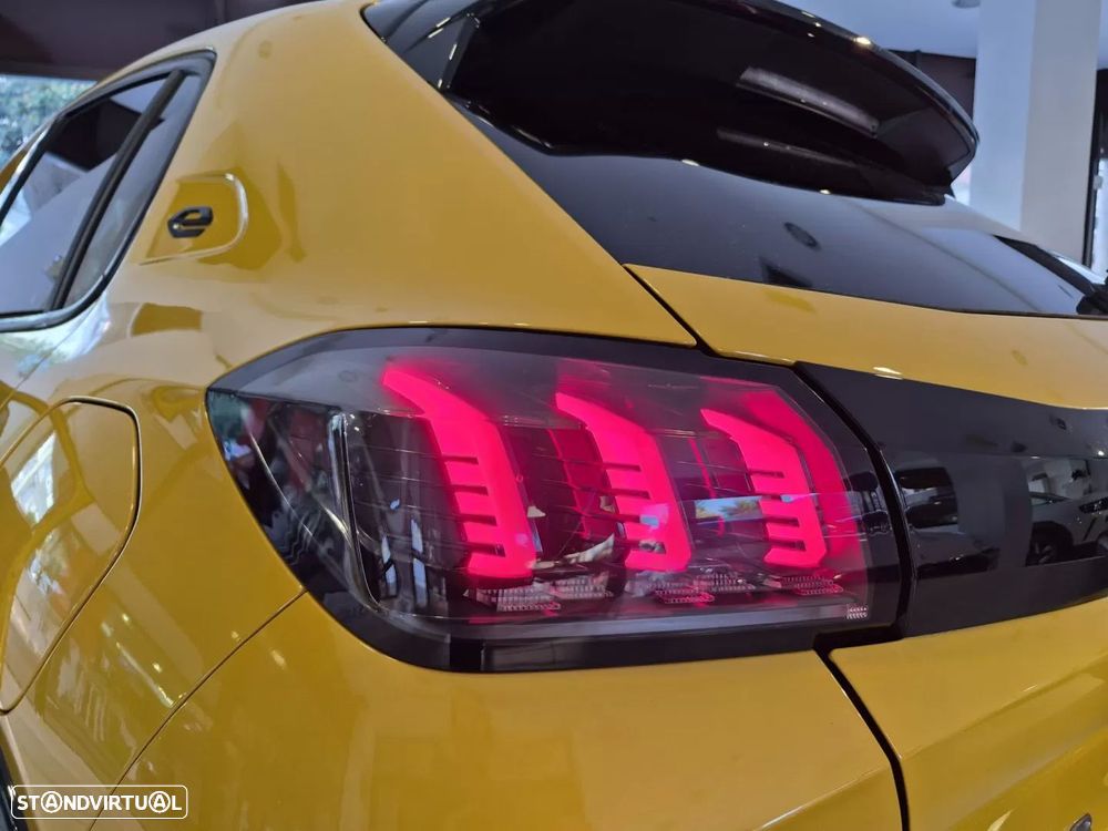 Peugeot e-208 50 kWh GT - 31