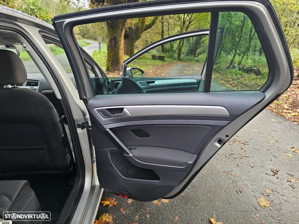 VW Golf ver-1-6-tdi-r--line - 14