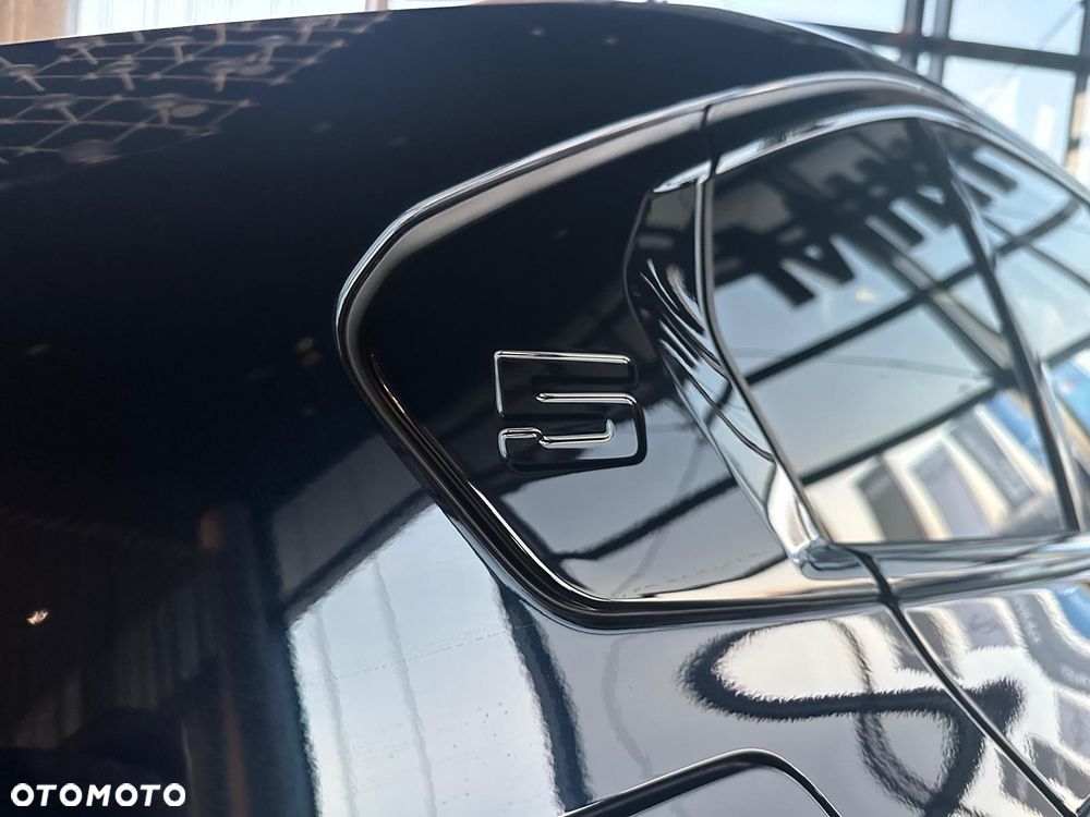 BMW Seria 5 540d xDrive mHEV - 14