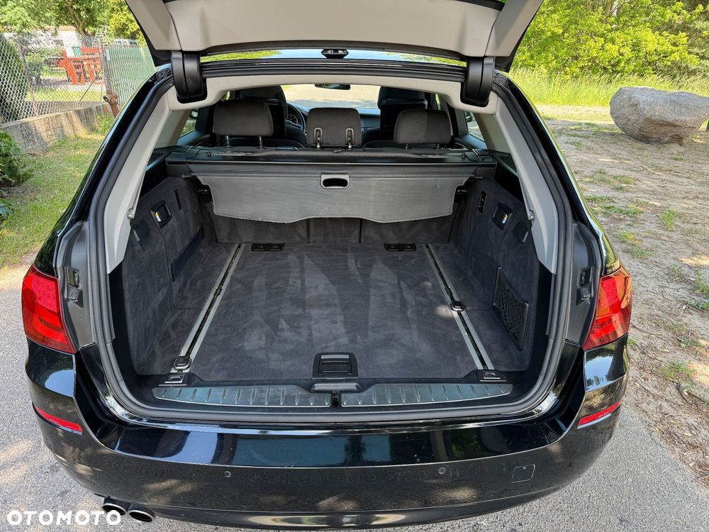 BMW Seria 5 520d Luxury Line - 12