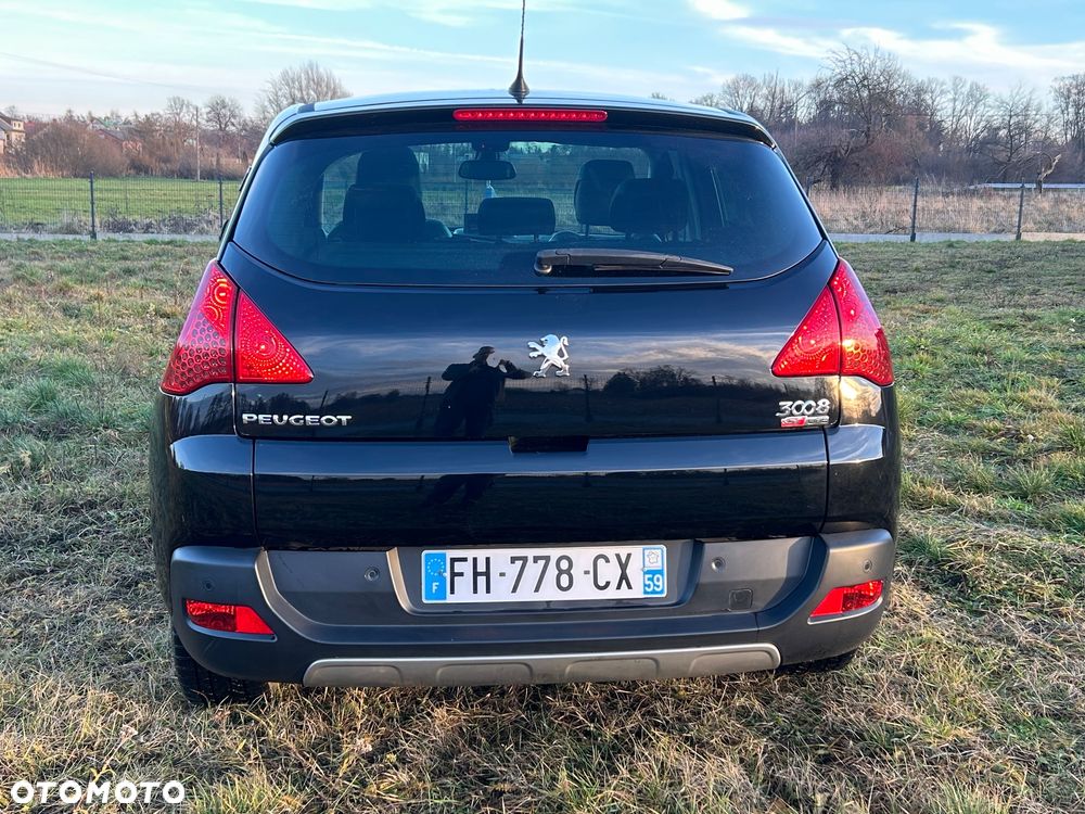Peugeot 3008 HDi 150 Allure - 11