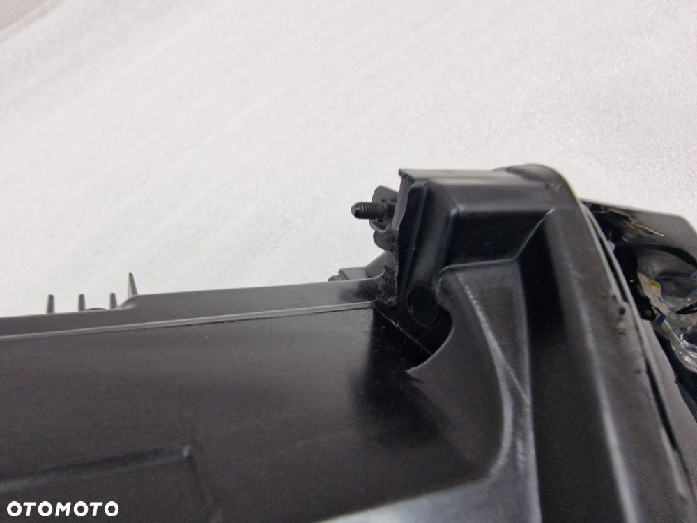 VW TOURAN II 5TA 15- PRAWA LAMPA PRZEDNIA PRZÓD , ZWYKŁA , NR 5TB941006A , NR AUKCJI LPP86 - 6