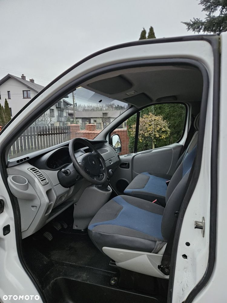 Renault Trafic - 9