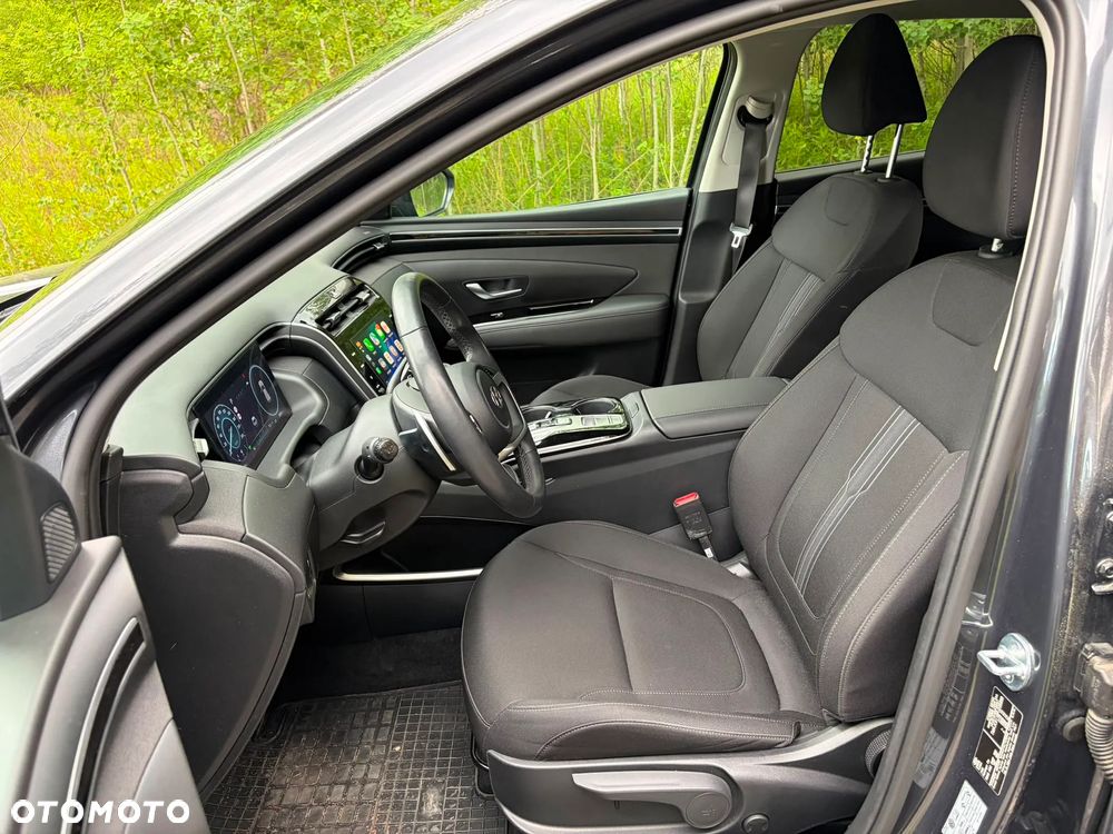 Hyundai Tucson 1.6 T-GDi HEV Executive 2WD - 19