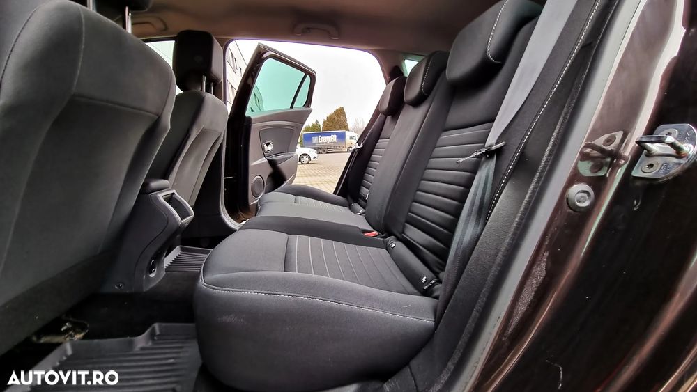 Renault Megane ENERGY dCi 110 Start & Stop LIMITED - 12