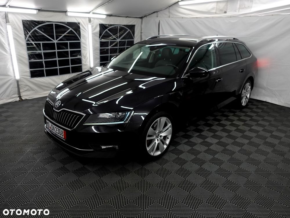 Skoda Superb 2.0 TDI Style DSG - 2
