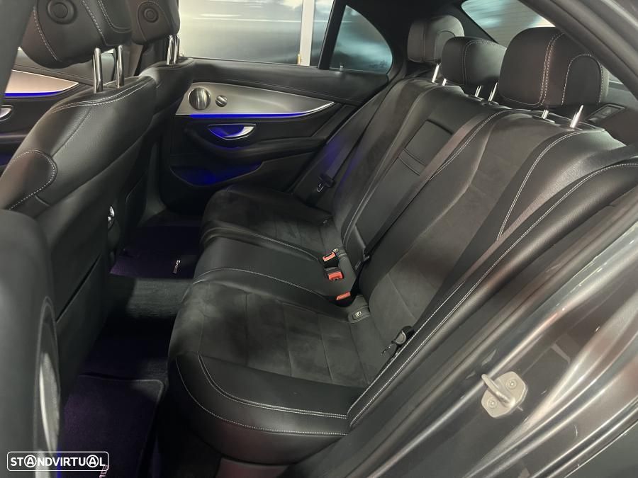 Mercedes-Benz E 220 d AMG - 23