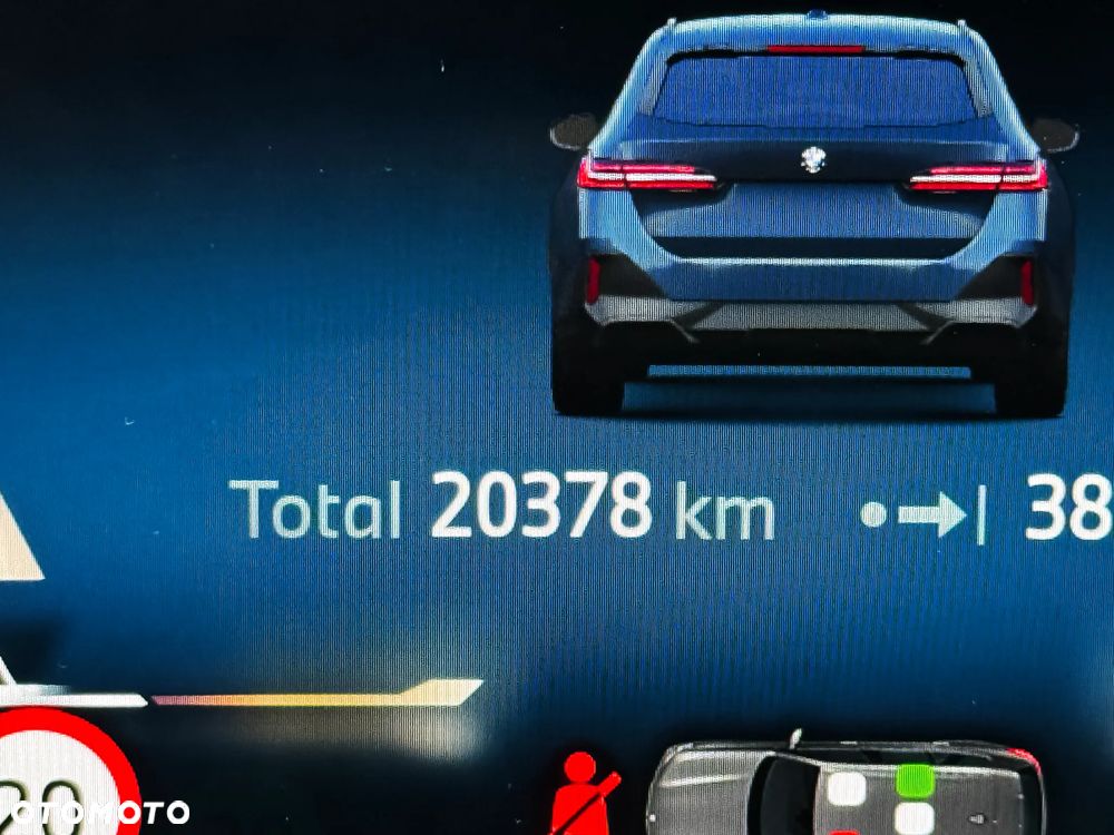 BMW Seria 5 520d xDrive - 33