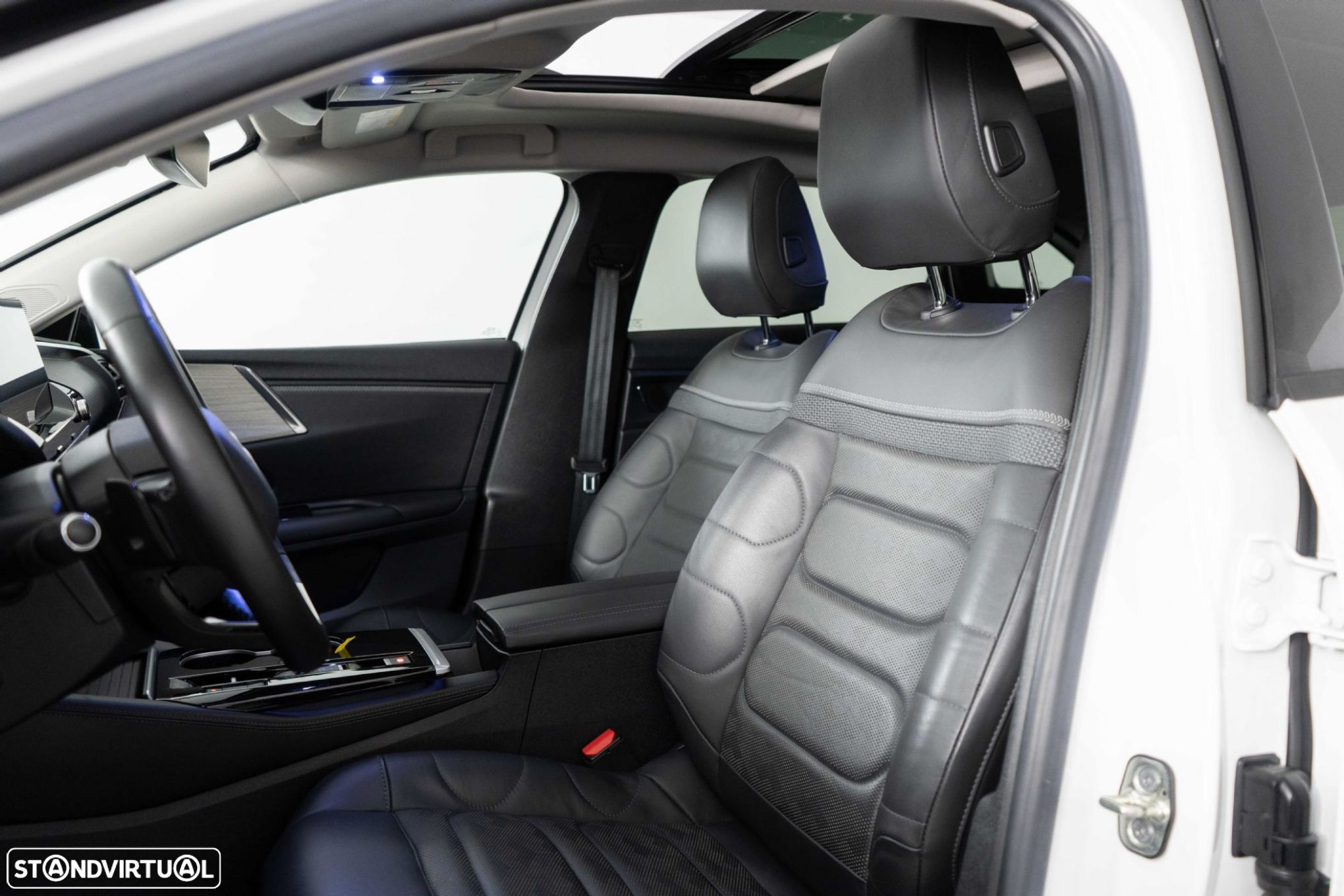 Citroën C5 X 1.6 Hybrid Shine Pack e-EAT8 - 8