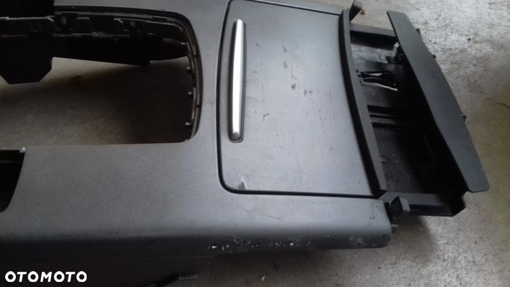 tunel środkowy A6 C6 - 2