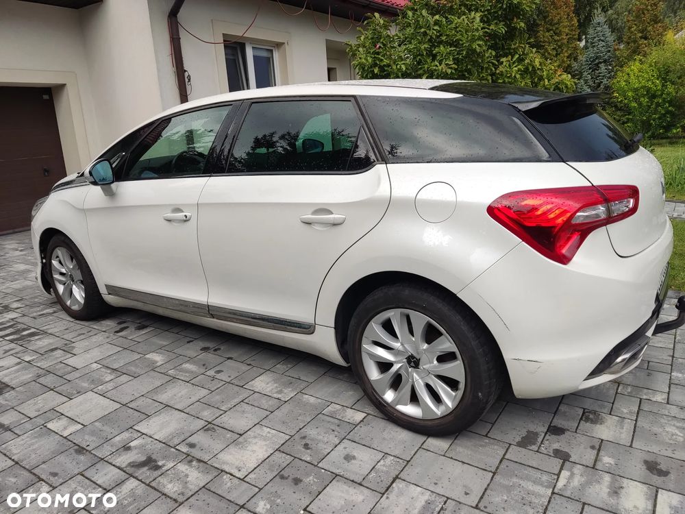 Citroën DS5 1.6 THP Chic S&S EAT6 - 9