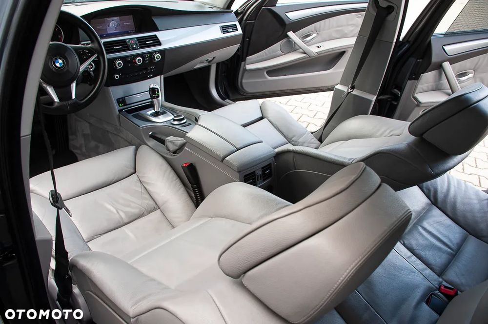BMW Seria 5 530d - 30