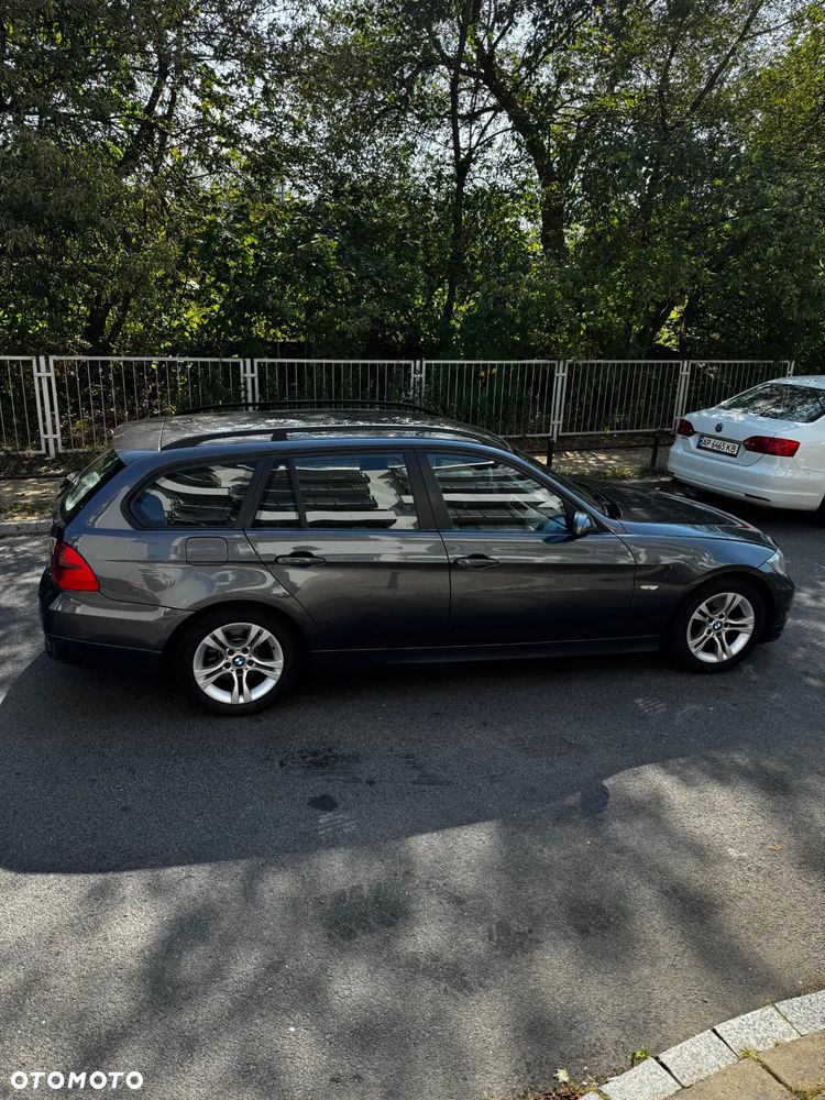 BMW Seria 3 320d - 2