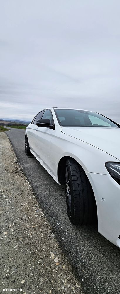 Mercedes-Benz Klasa E 220 d 4Matic 9G-TRONIC AMG Line - 16