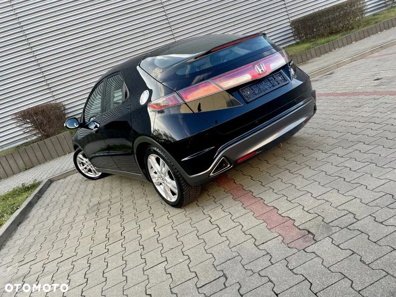 Honda Civic 1.8i-VTEC Sport - 4