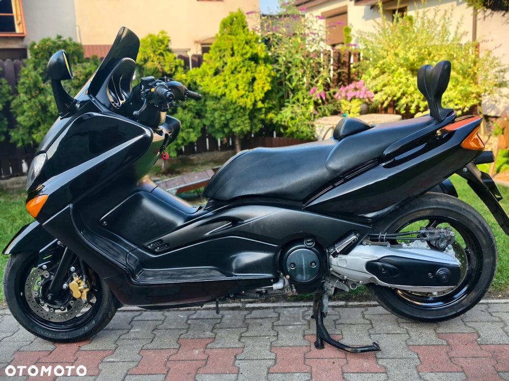 Yamaha Tmax - 12