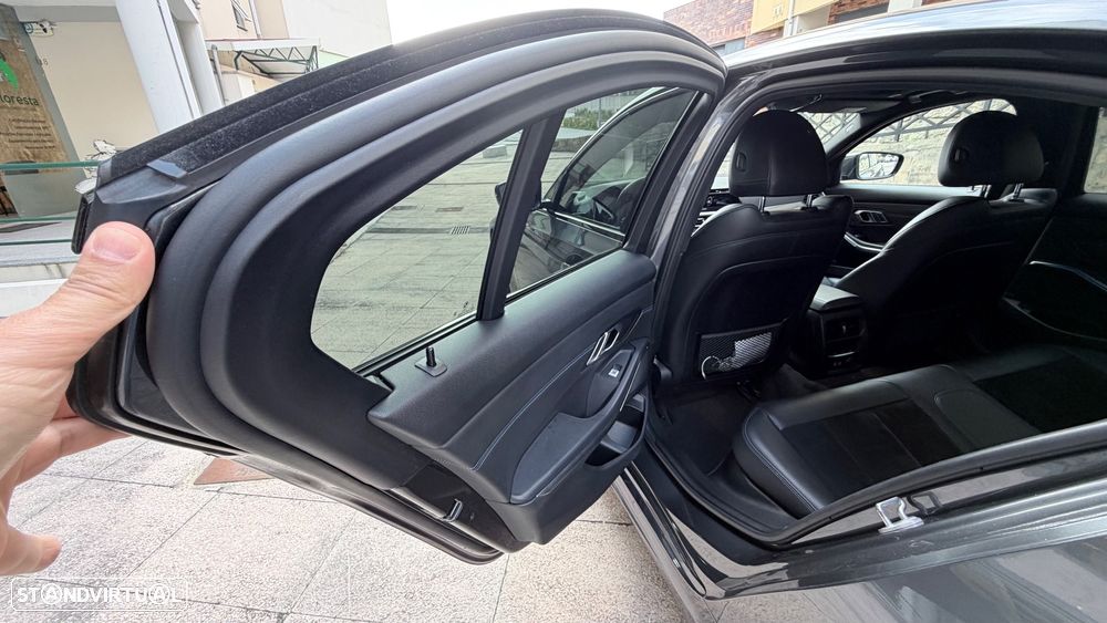 BMW 330 e Pack M Auto - 14