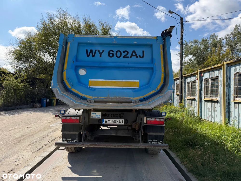 Mercedes-Benz Actros - 5