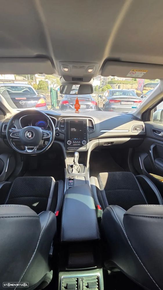Renault Mégane Sport Tourer - 8