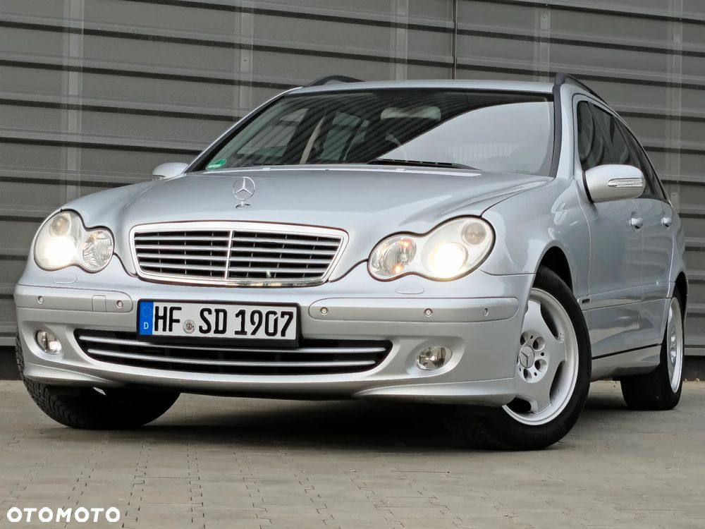 Mercedes-Benz Klasa C 180 Kompressor Automatik Avantgarde Sport Edition - 13