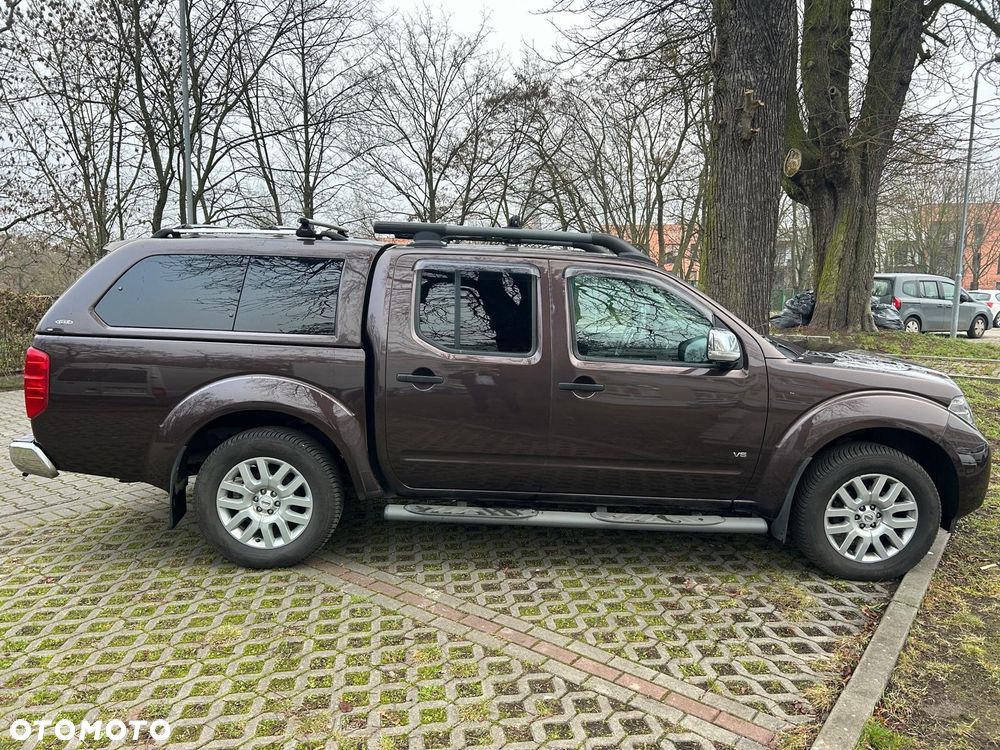 Nissan Navara 3.0 D V6 - 3