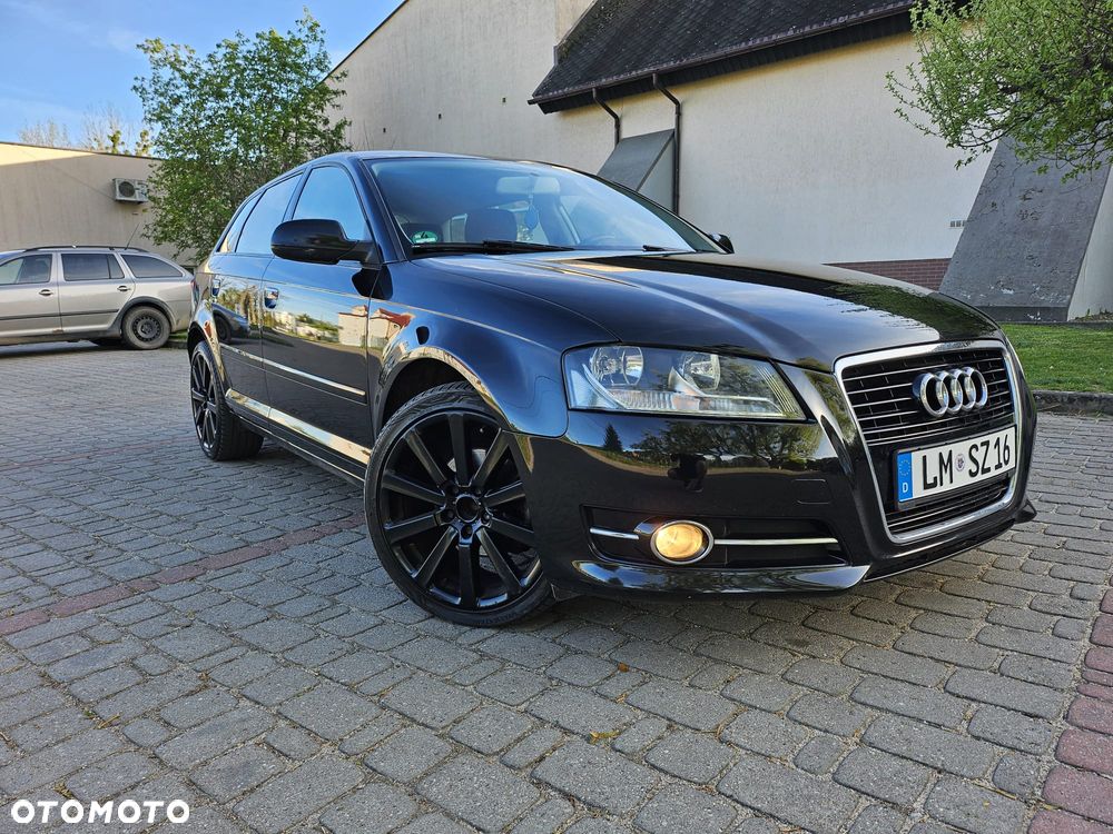 Audi A3 Sportback - 16