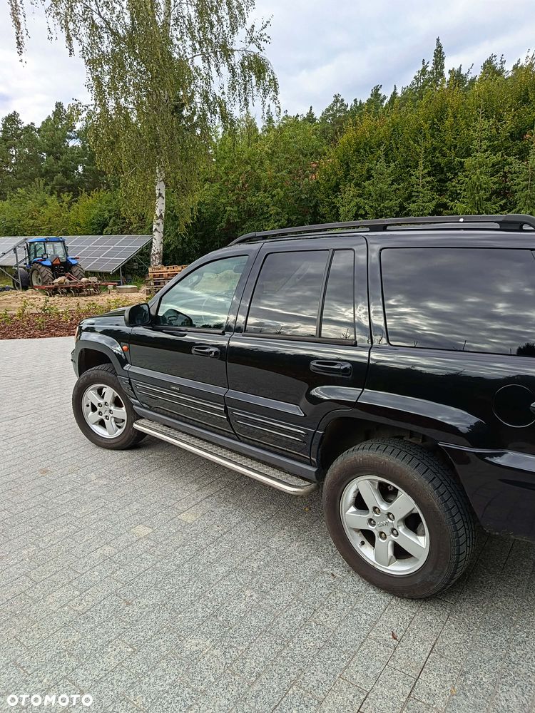 Jeep Grand Cherokee - 8