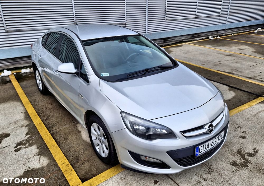 Opel Astra 1.4 T Business EU6 - 6