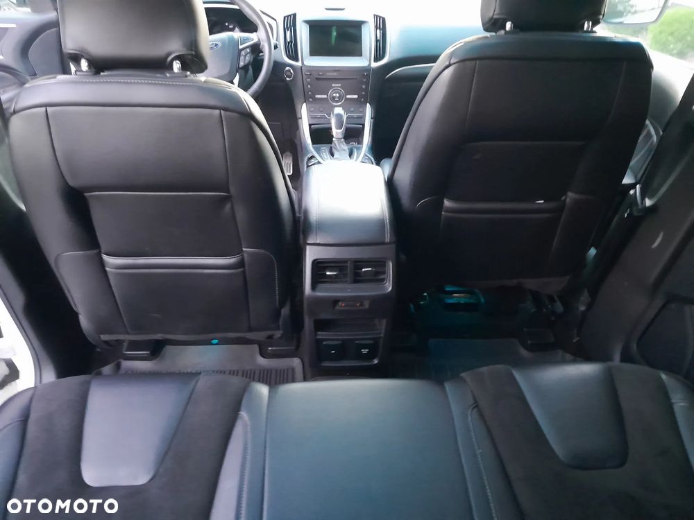 Ford Edge - 15