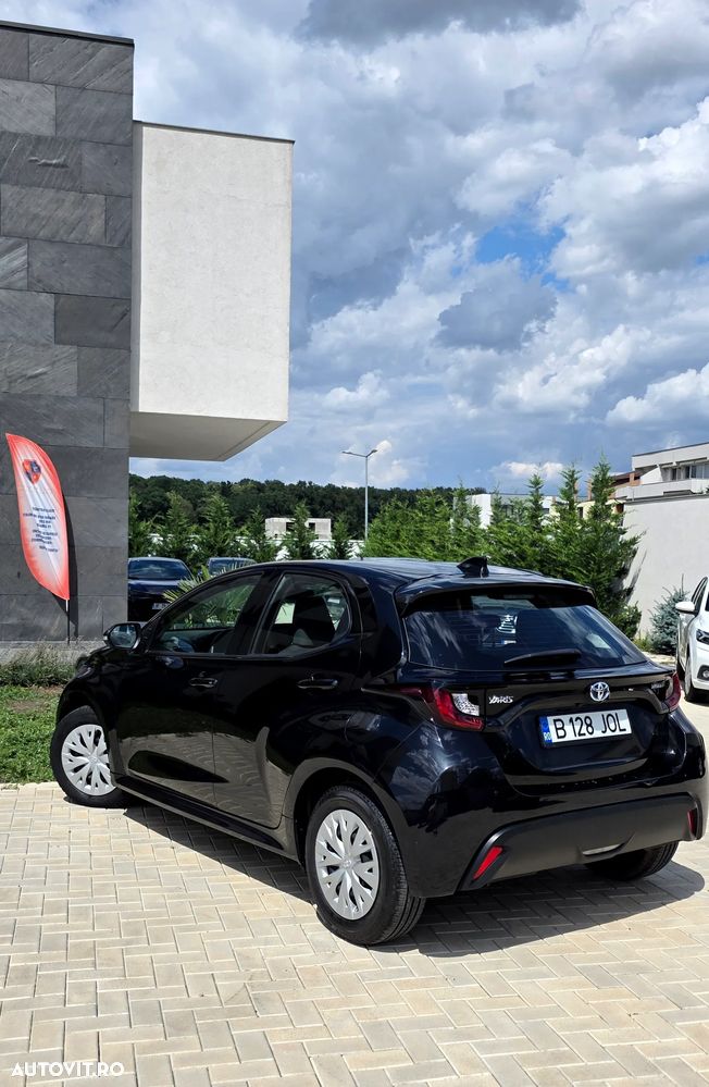 Toyota Yaris 1.5 VVT-i HSD Exclusive Style - 13