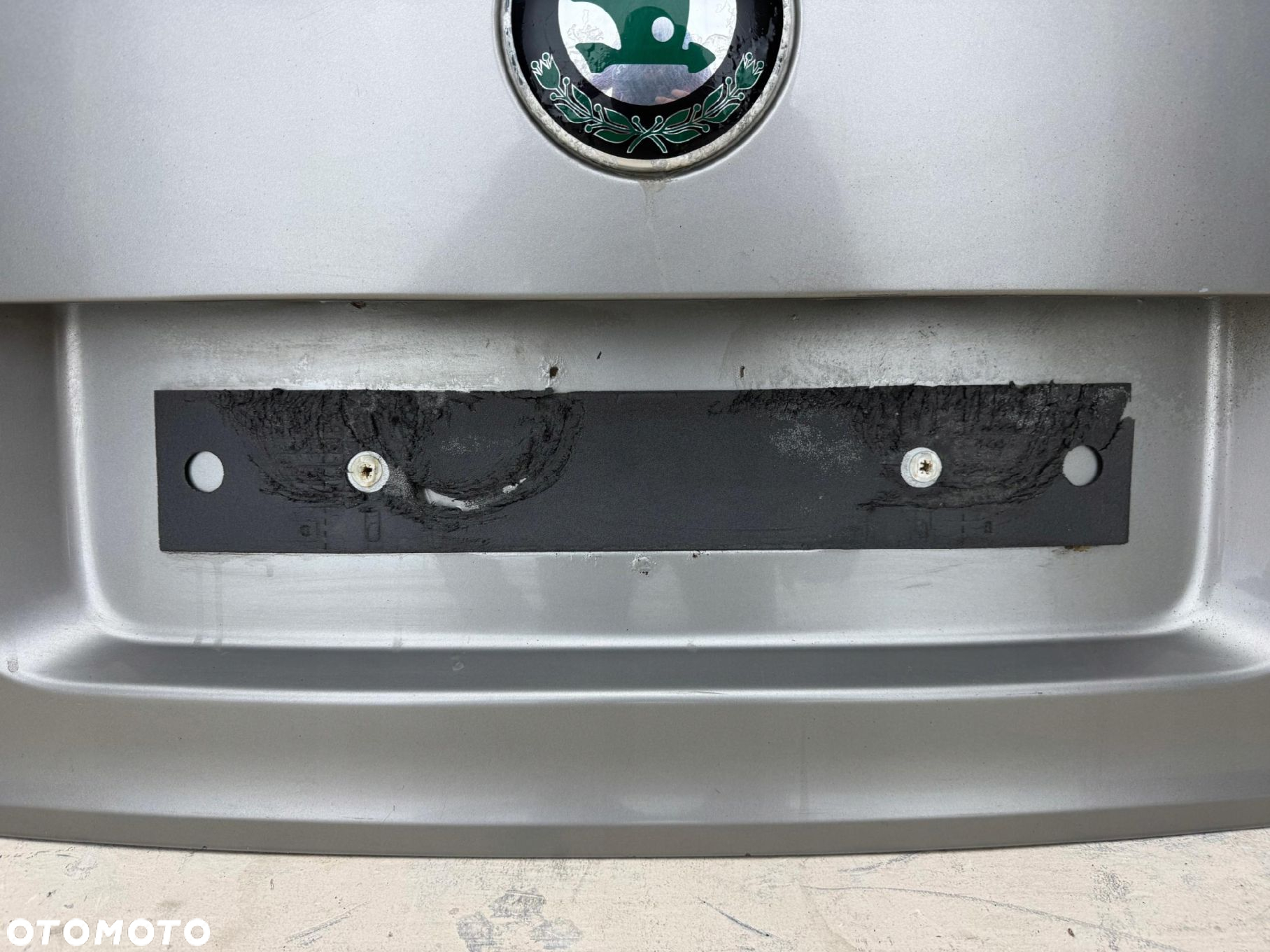 SKODA YETI 09-12R KLAPA POKRYWA BAGAŻNIKA TYŁ TYLNA 5L6827159 - 8