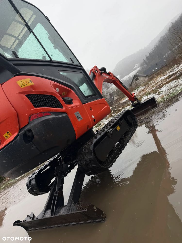Kubota KX016-4 Koparka Gąsienicowa 2 tony. DEKRA aktualna do 2026r. Rozsuwane Hydr. podwozie! Sprowadzona z Gospodarstwa Norweskiego! Zero luzów i wycieków. Maszyna jak Nowa z Salonu! 2016rok. Pełna Dokumentacja. Gąsienice bez zużycia! Łyżka Skarpowa! Szybkozłącze! szybka wolna jazda. Ani deka luzów i wycieków. OKAZJA - 15
