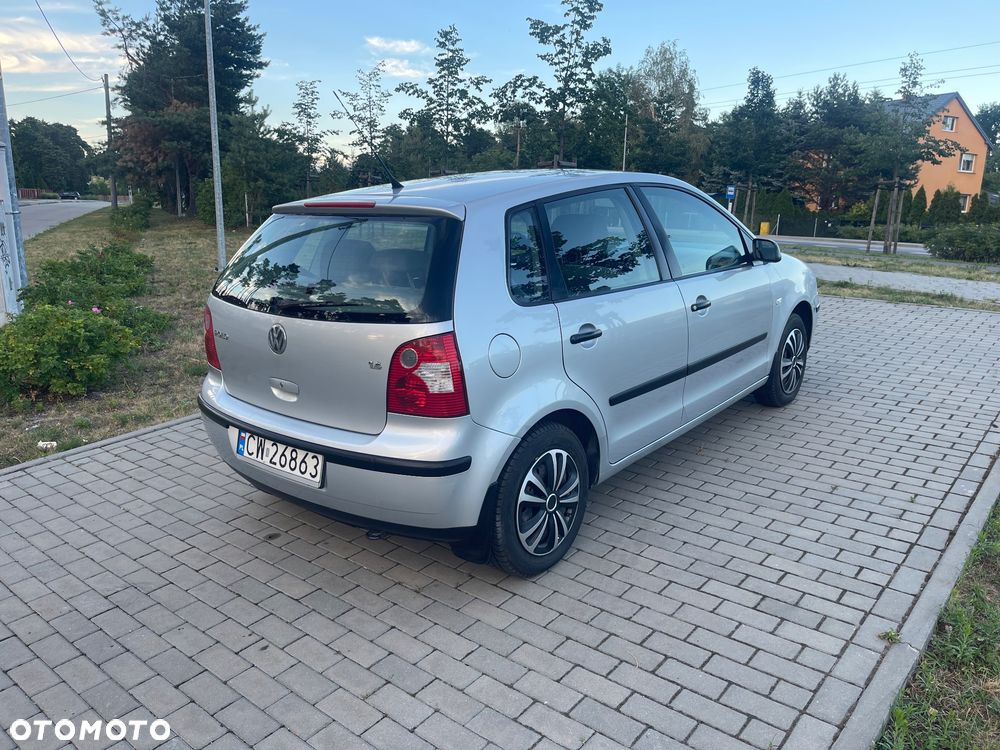 Volkswagen Polo 1.4 16V Basis - 3