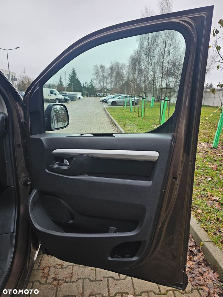 Peugeot Traveller 2.0 BlueHDi Long Business - 20