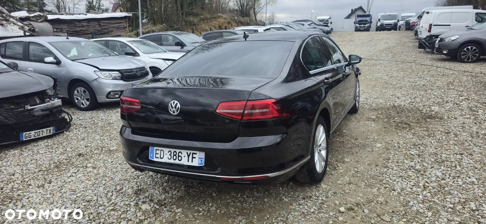Volkswagen Passat 2.0 TDI BMT Comfortline DSG - 15