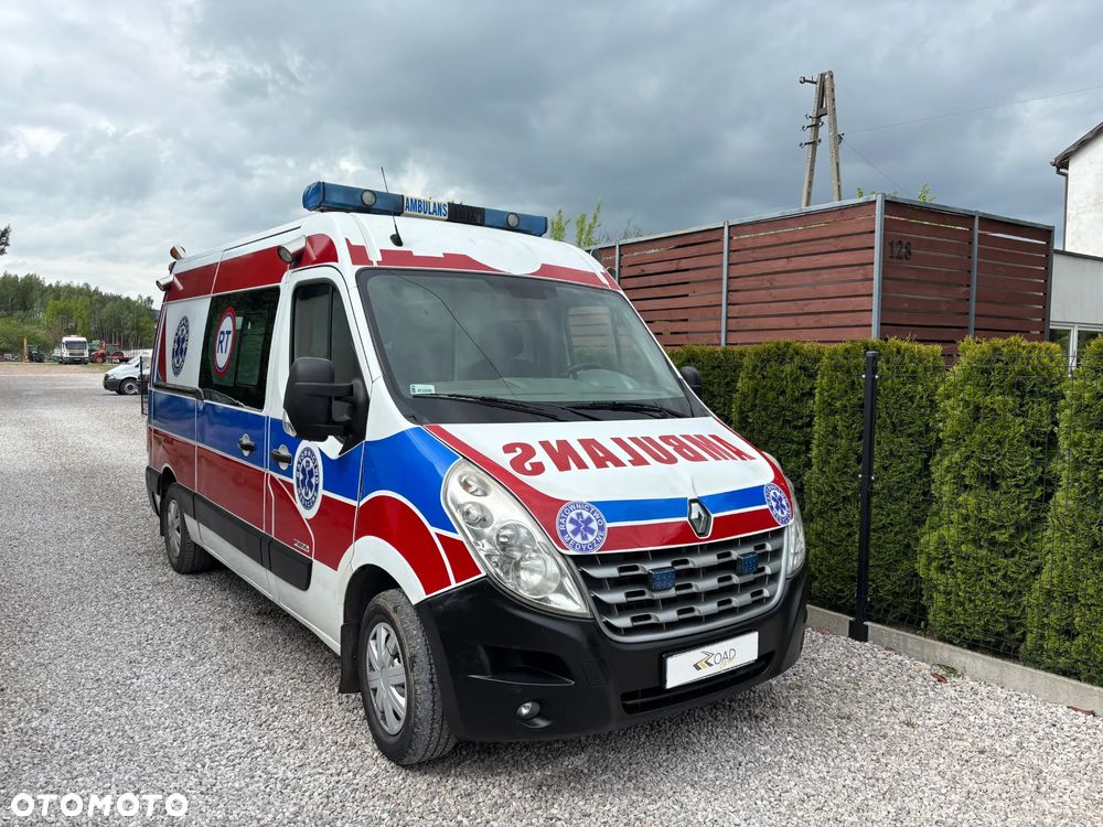 Renault Master F3500**Klimatyzacja**Ambulans - 4