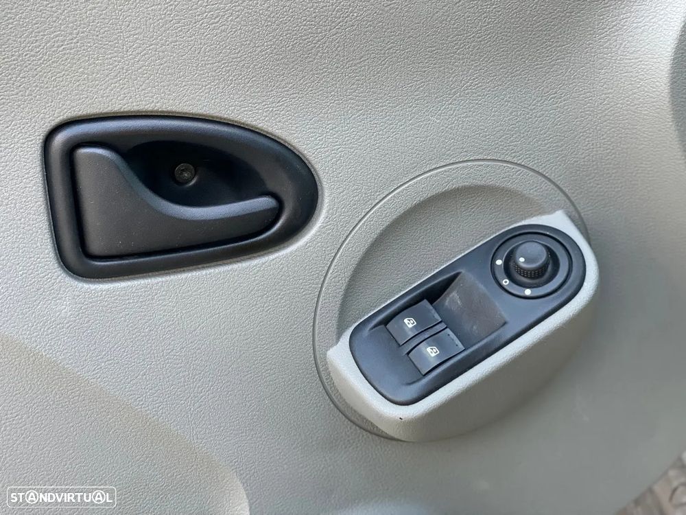 Renault Master 2.5 DCi 120HP MiniBus 16L - 14