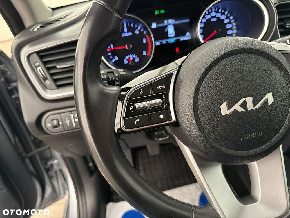 Kia Ceed - 25