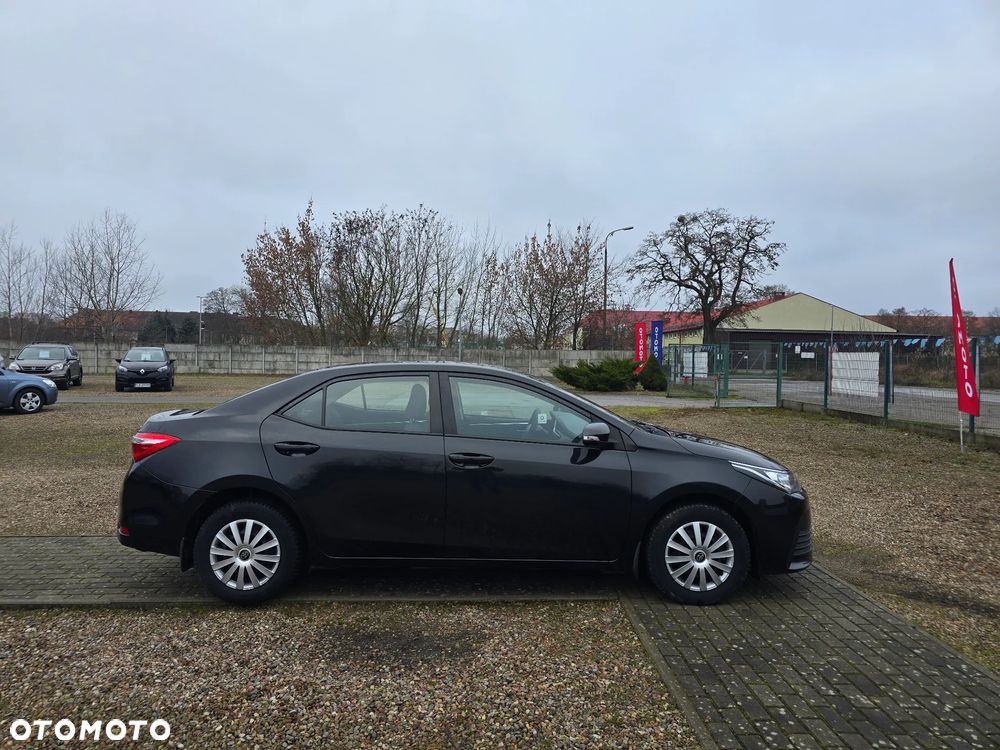 Toyota Corolla 1.6 Active EU6 - 5