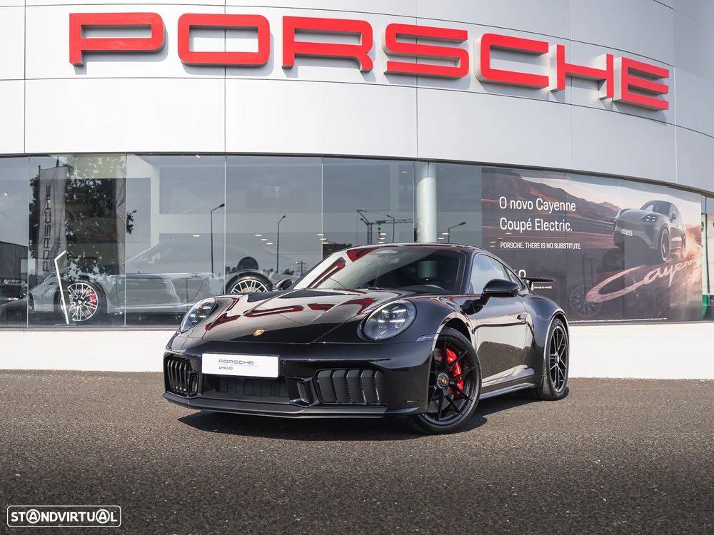 Porsche 911 (992) Carrera 4 GTS - 2
