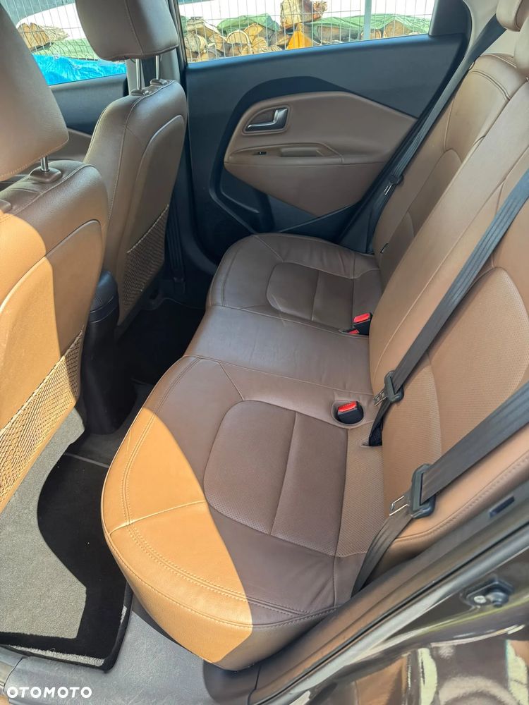 Kia Rio 1.4 Dream Team Edition - 10