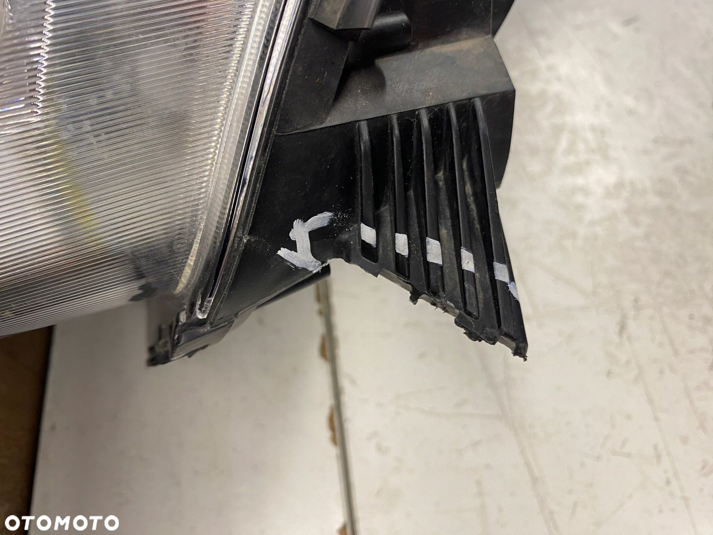 TOYOTA PROACE II LAMPA PRAWY PRZÓD XENON LED - 8