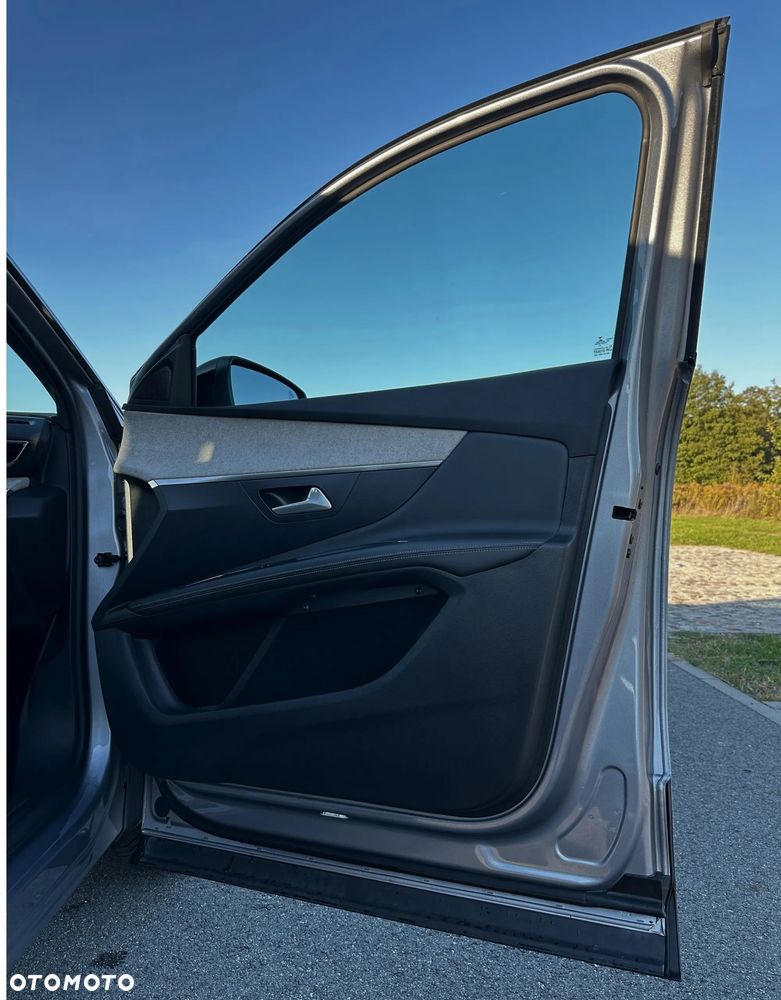 Peugeot 3008 225 e-EAT8 GT - 37