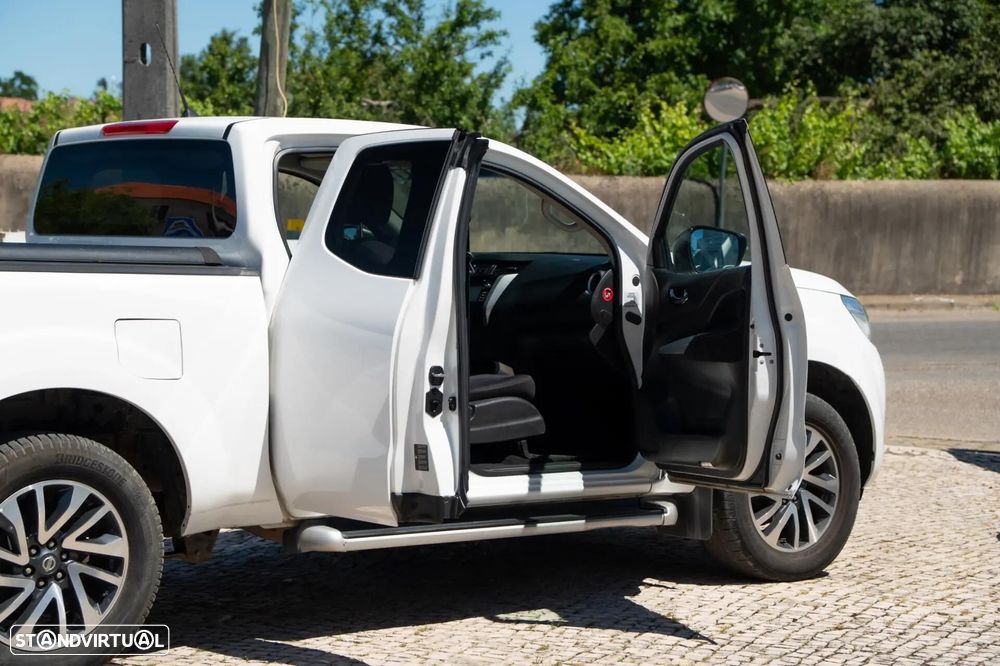 Nissan Navara 2.3 dCi CD 4WD N-Connecta - 28