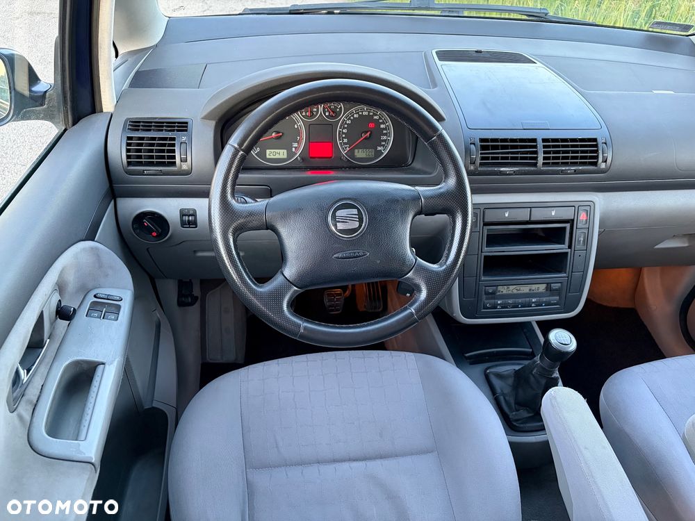 Seat Alhambra 2.0i Comfort - 11