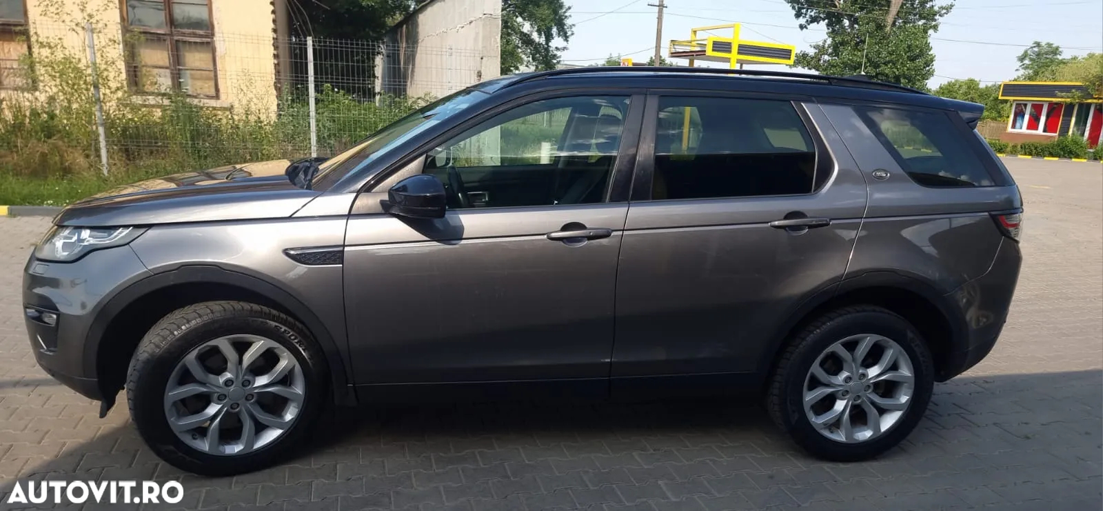 Land Rover Discovery Sport 2.0 D180 MHEV HSE - 3
