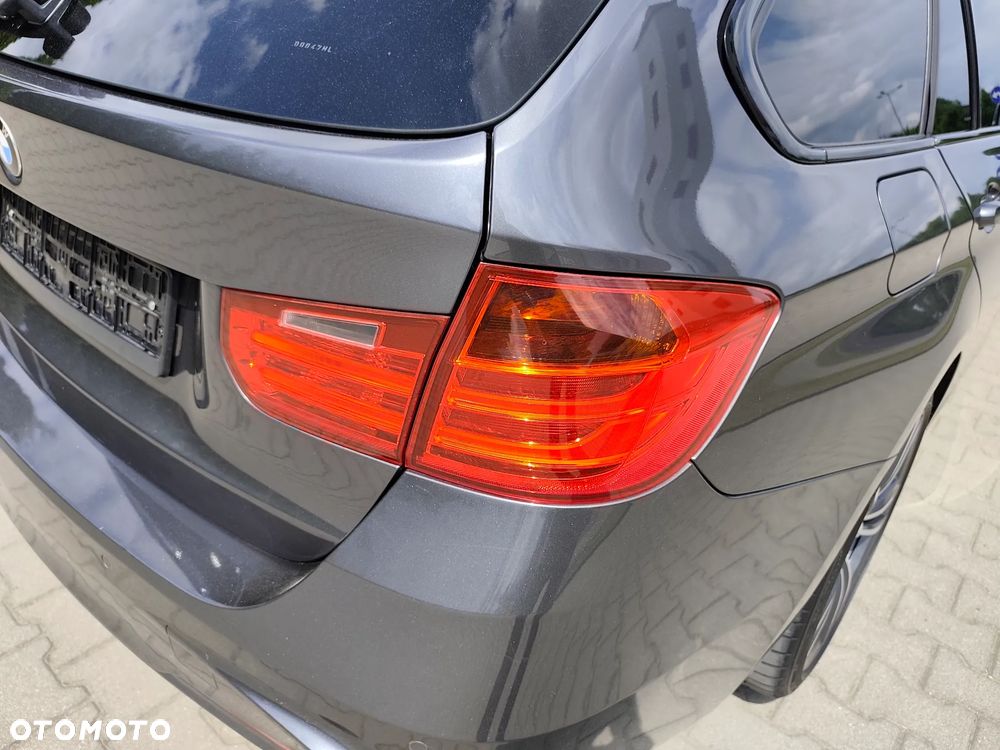BMW Seria 3 320d xDrive Sport Line - 38